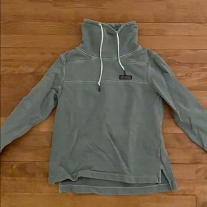 Vineyard Vines sweatshirt